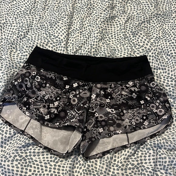 lululemon Speed Up 2.5” Shorts Size 6 Limited Edition Seawheeze 2017 - Picture 1 of 7